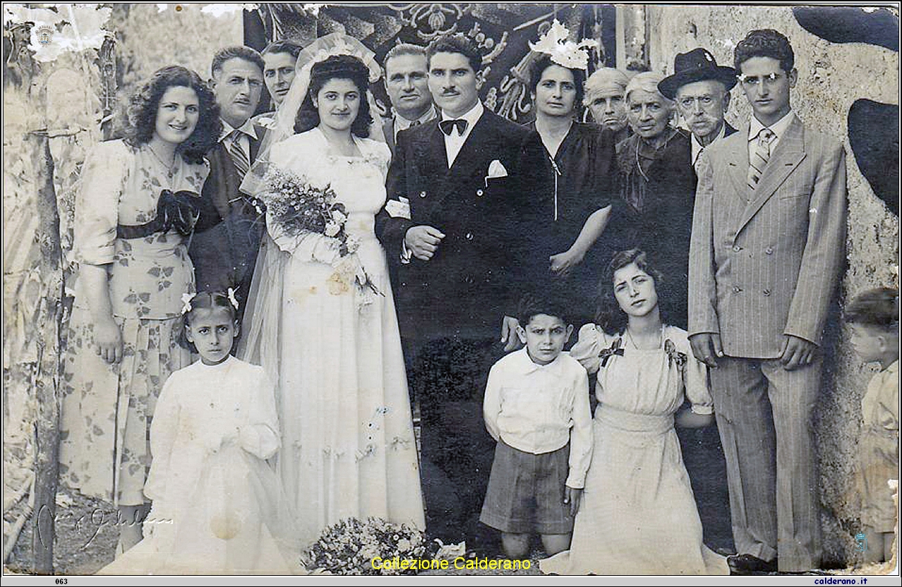 Matrimonio in casa Petroni 26-6-1948.jpg