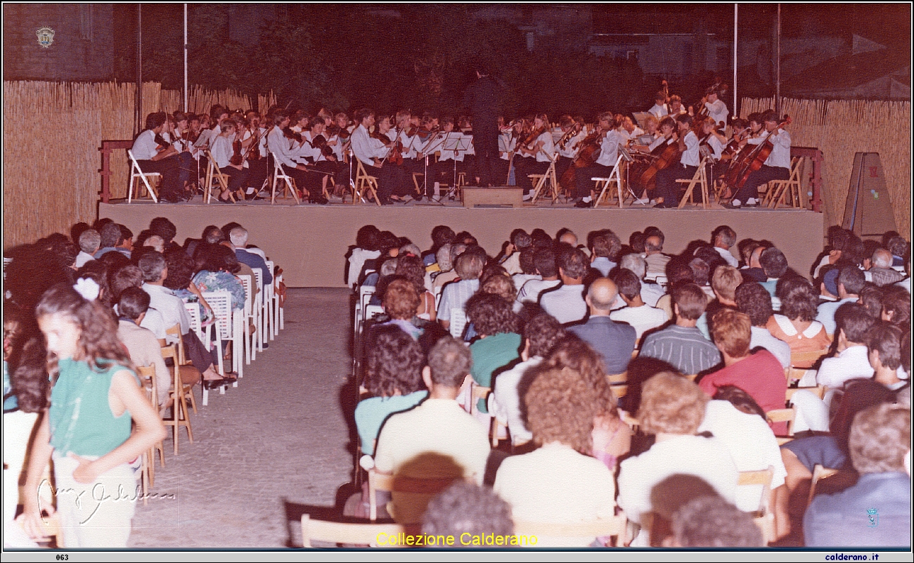 Orchestra Giovanile Parco tarantini 1985.jpeg