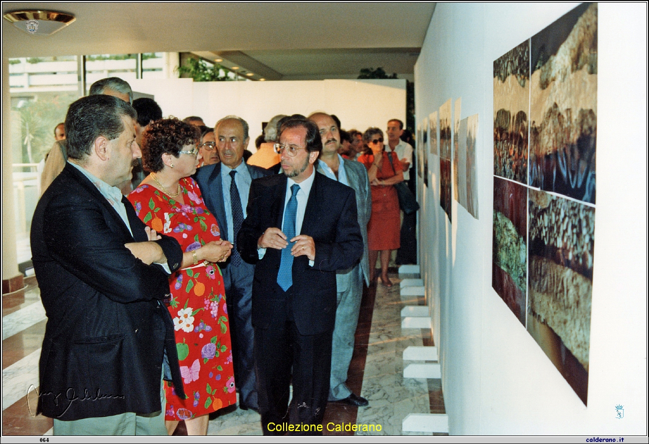 Inaugurazione Mostra Ancore 1991 con Mario Di Trani, Paola Bottini e Francesco Sisinni 2.jpeg