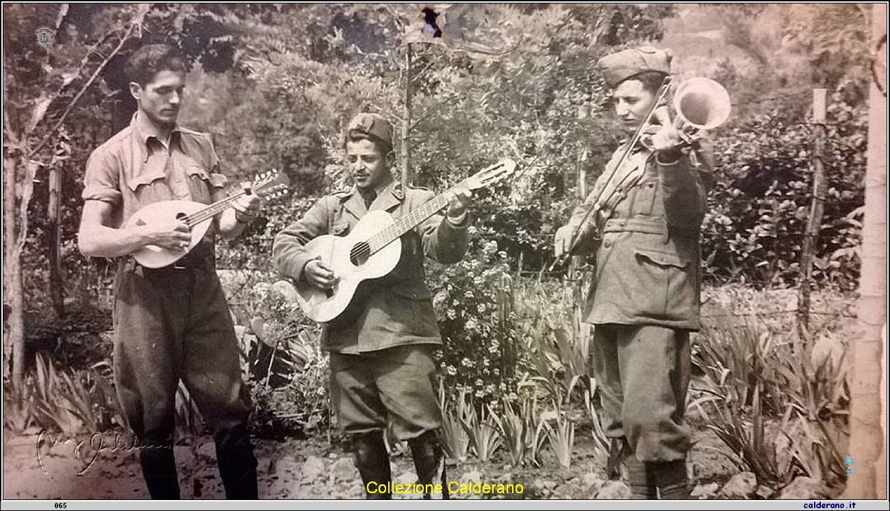 Francesco Di Puglia al centro militare a Palermo 1941.jpg