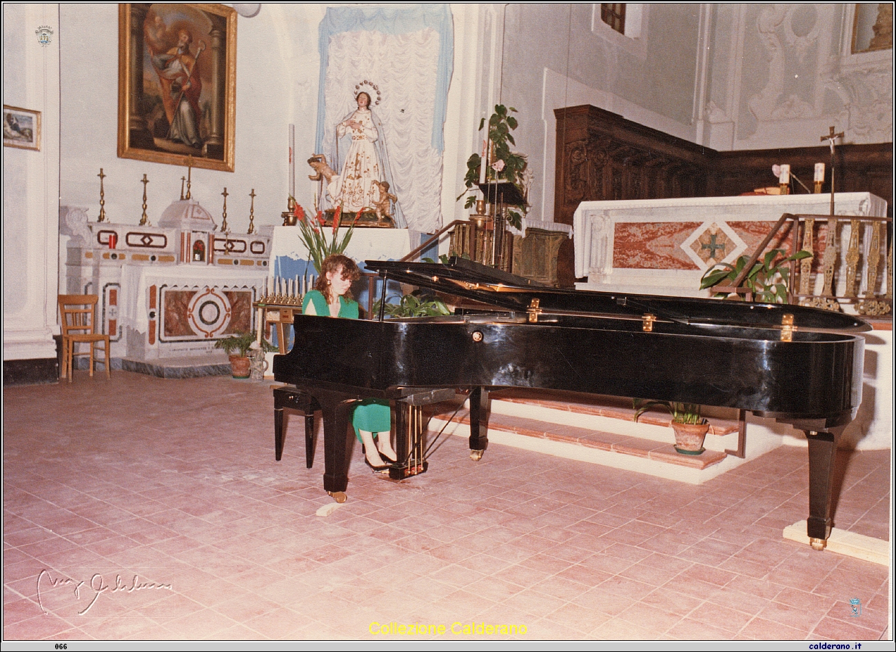 Paola Bruni  in concerto alla Chiesa Madre 31-7-1987.jpeg