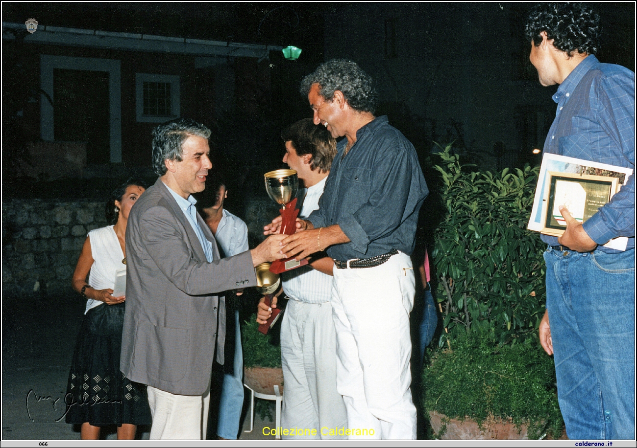 Pierino Limongi premia 1986 5.jpeg