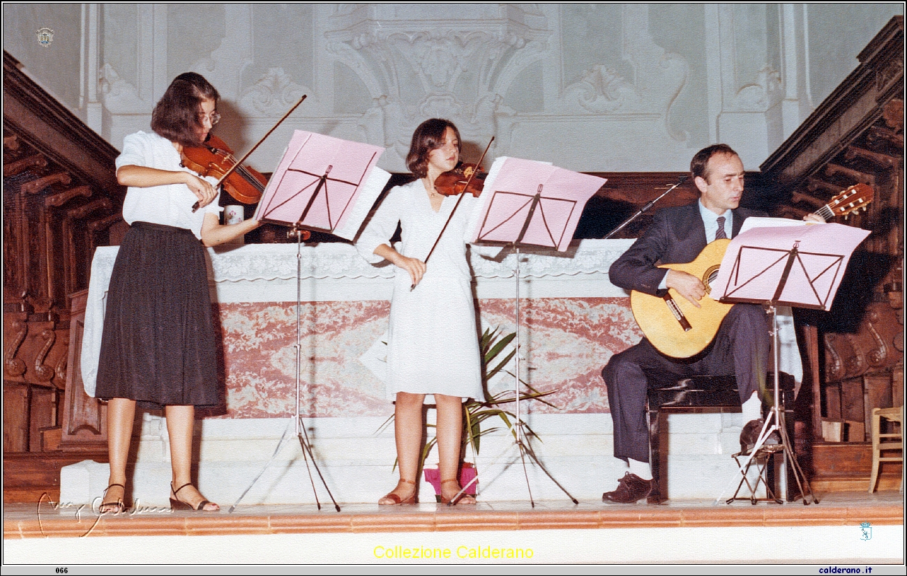 Violini e chitarra 1983.jpeg