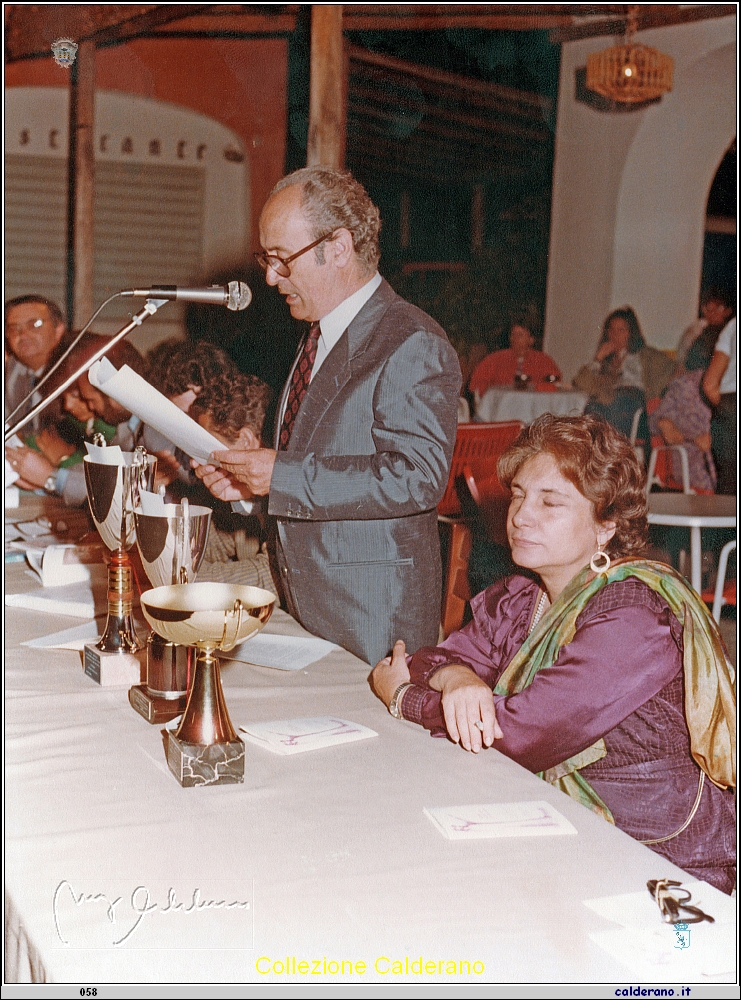 Biagio Vitolo Presidente della Giuria di Pittura Estemporanea 1984 2.jpeg