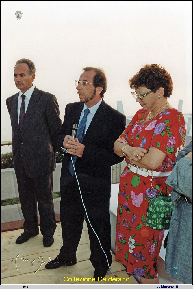 Francesco Sisinni con Paola Bottini alla mostra delle Ancore del 1981.jpeg