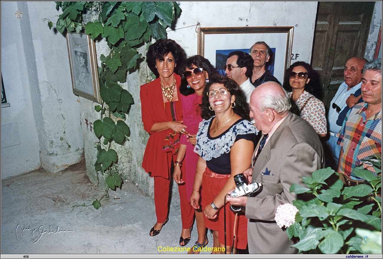 Tina Iannini, Maria Mitidieri e Giovanni Lamarca all'inaugurazione della Mostra Filo d'Arianna del 1992.jpeg