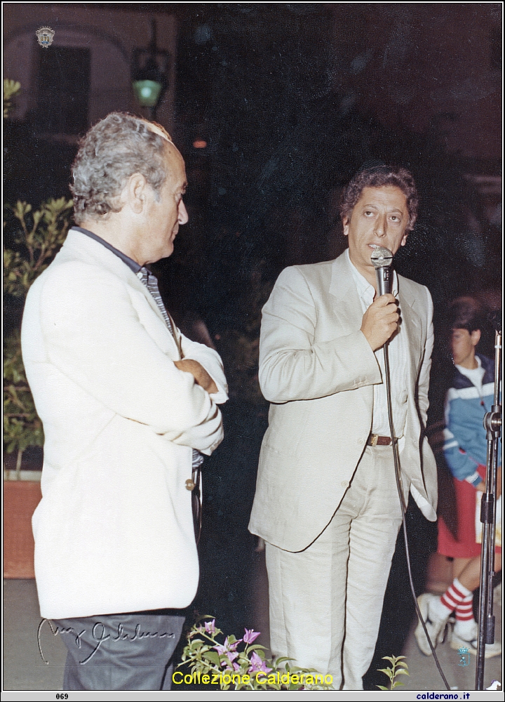 Biagio Vitolo e Fernando Sisinni alla presentazione dell'auto Fiat Maratea a Piazza del Gesu 1983.jpeg