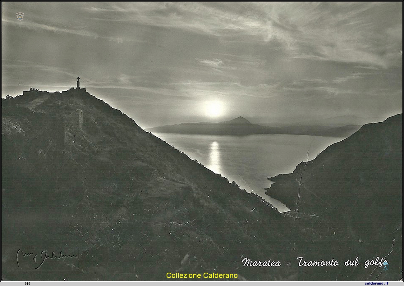 Cartolina - Tramonto sul golfo .jpg