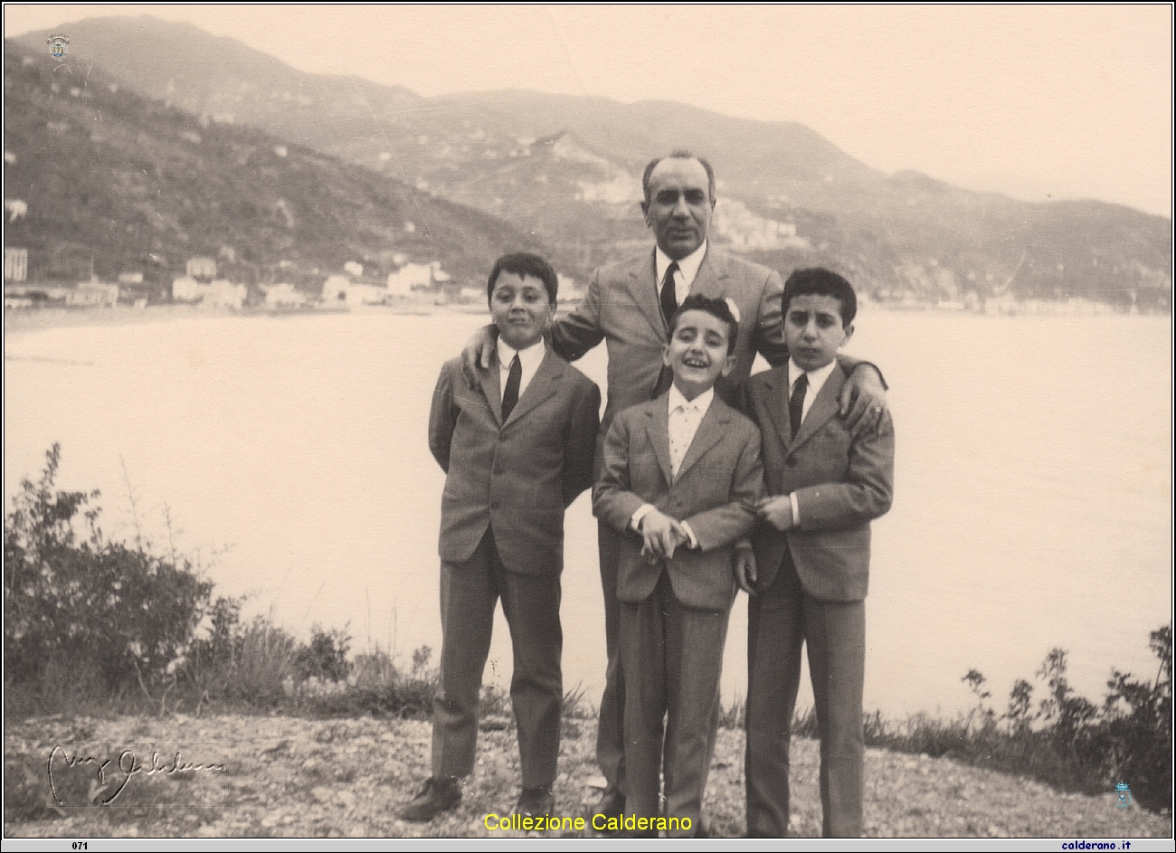 Biagio Schettino Avvocato con i figli Pippo, Loris e Gianni.jpeg