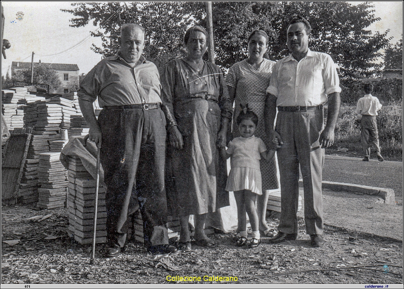 Enrico Zaccaro con la moglie e Vincenzo Limongi con Maria Rosa 1962.jpeg