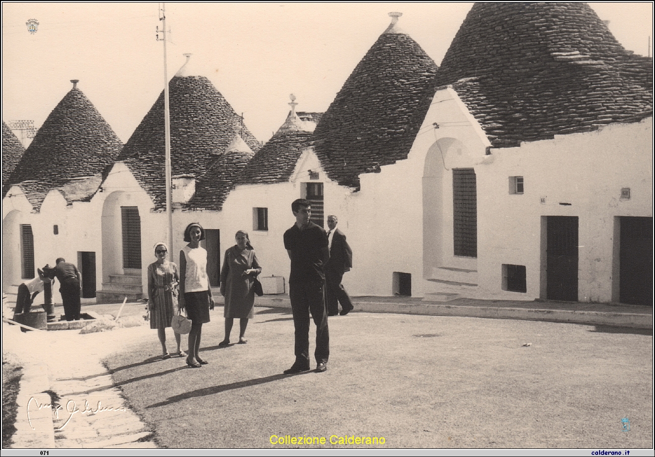 Maimone e Schettino ad Alberobello.jpg