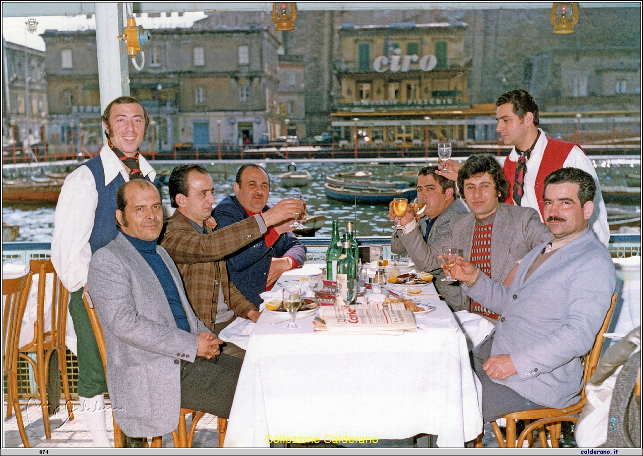 Pasquale Mollica, Felice Zaccaro, Vincenzo Palermo, Francesco Schettino e Giovanni Brando 11-3-1973.jpeg