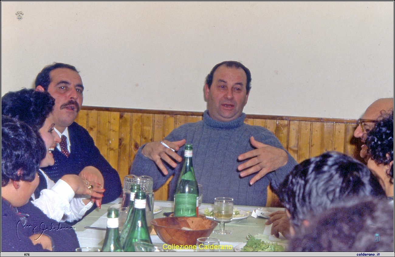 Fumando a tavola - Padre Amedeo.jpg