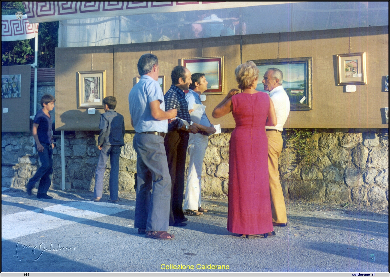 La mostra pittorica a Piazza del Gesu'.jpeg