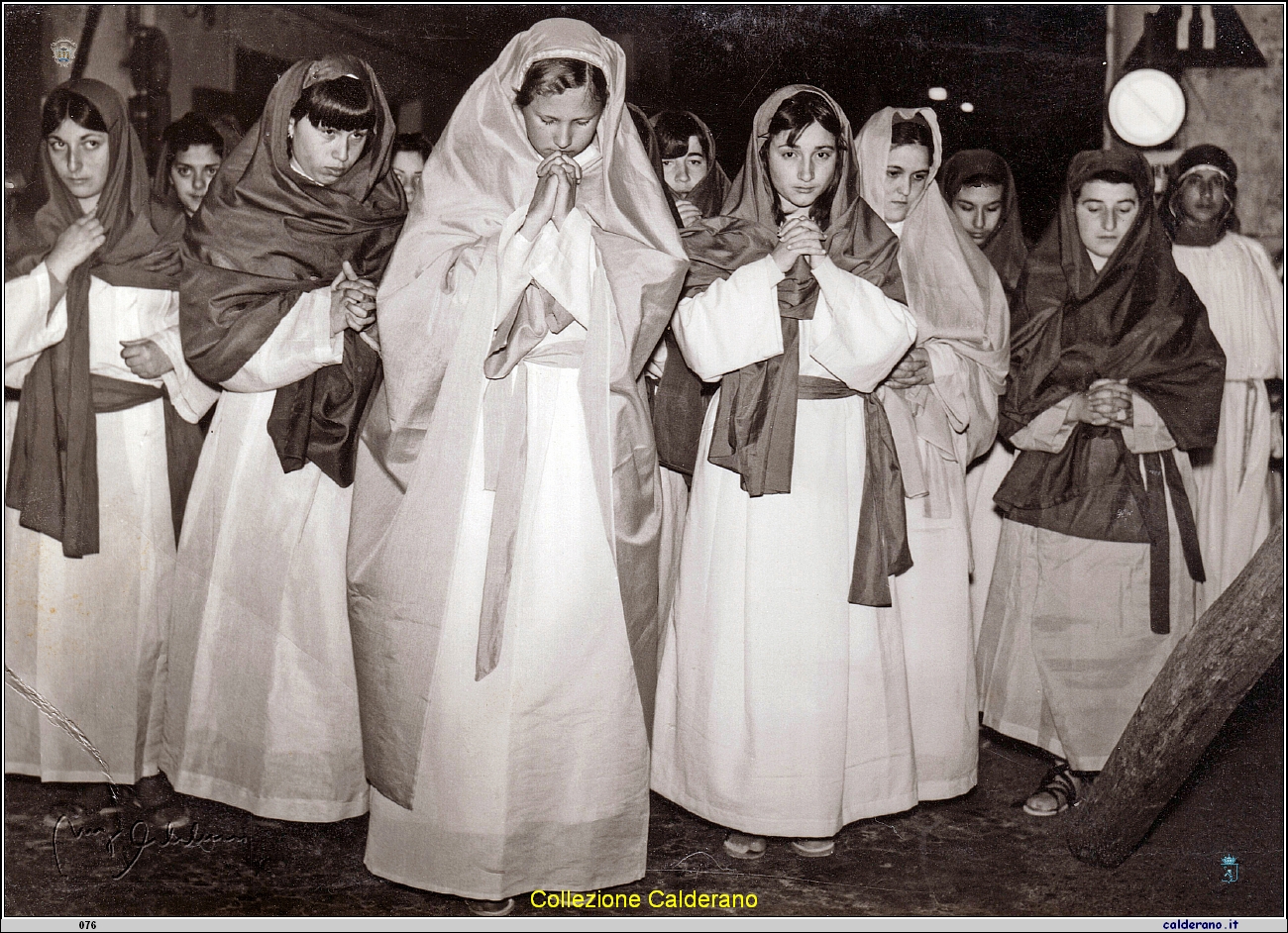 Le Pie donne della Via Crucis.jpeg