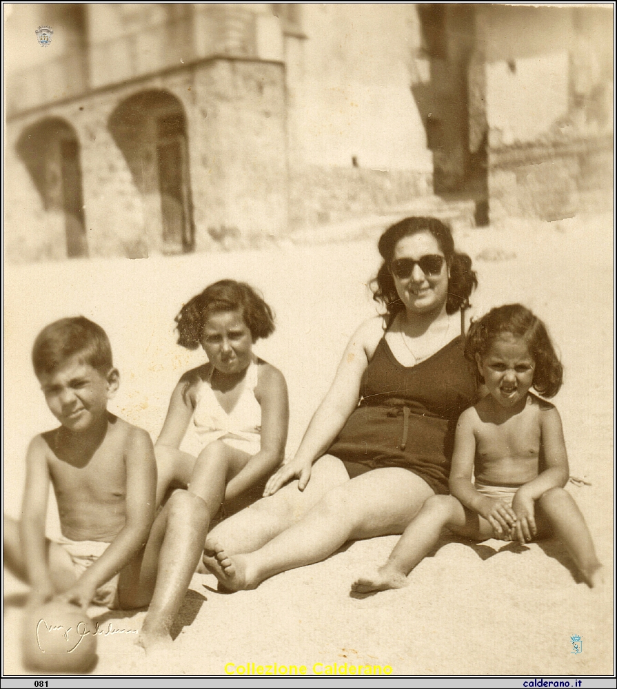 Mafalda Salvato sulla spiaggia del Porto.jpeg