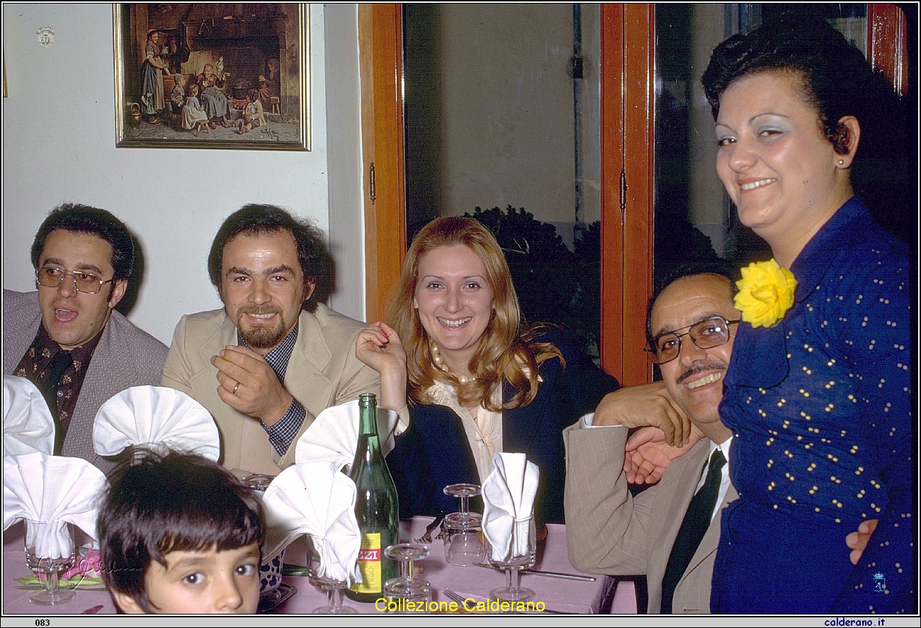 Franco e Roberto Liberatore con la moglie, Luigino Liberatore e Maria Grazia Avigliano 09-06-1973.jpg