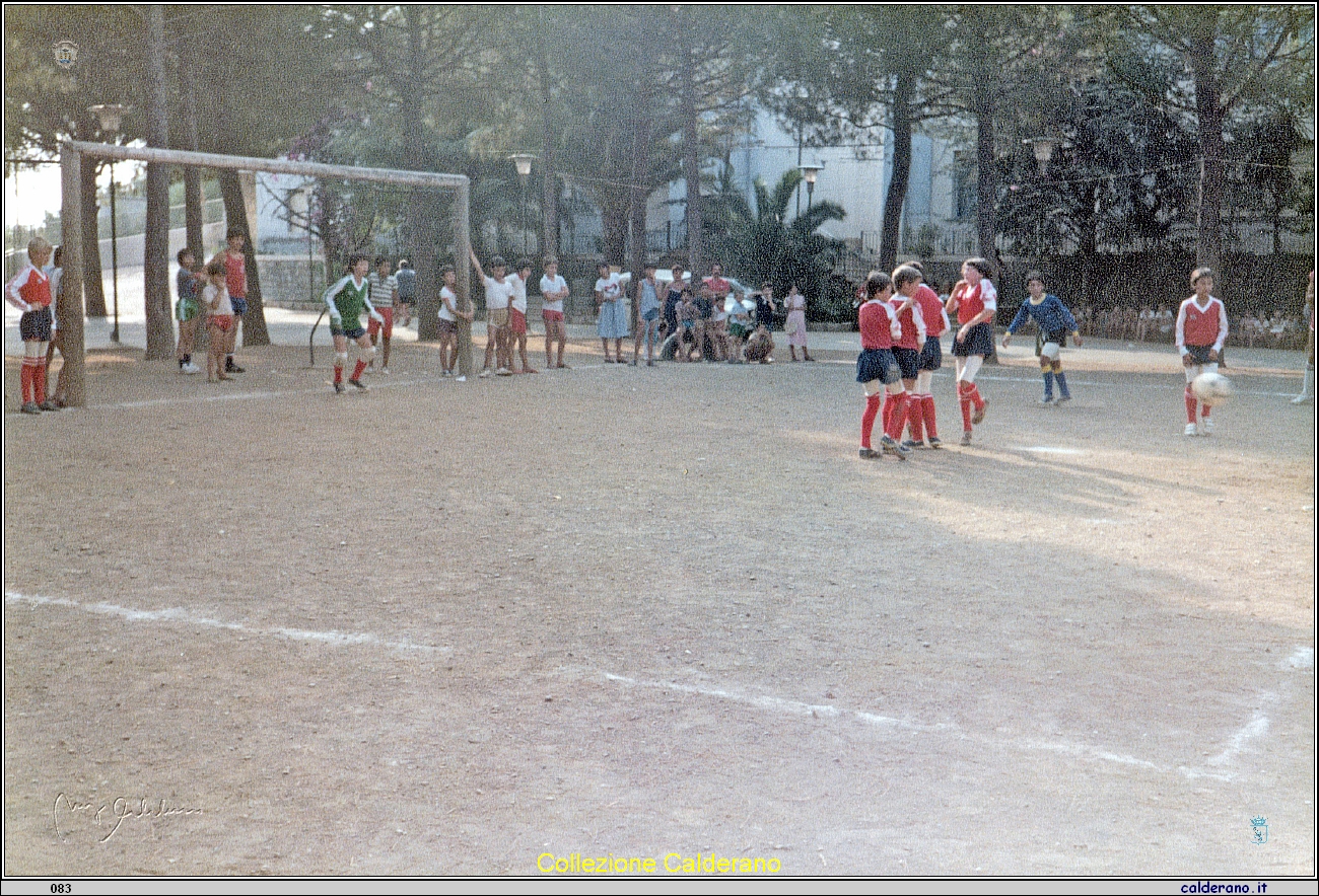 Partita di calcio nella Colonia di Fiumicello - Agosto 1982 3 .jpeg