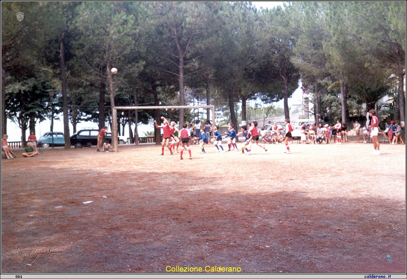 Incontro di calcio alla Colonia di Fiumicello Agosto 1982 2.jpeg