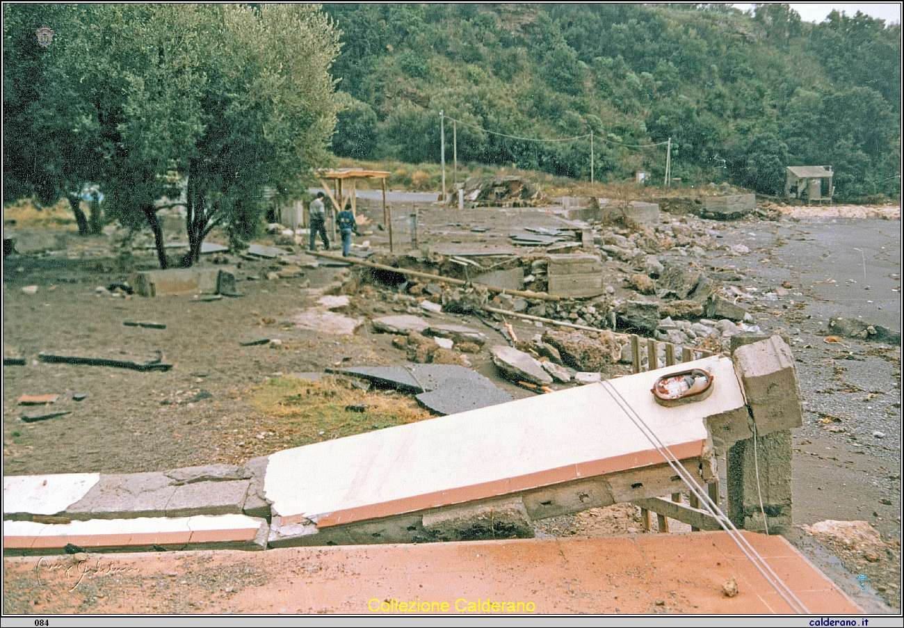 Spiaggia Acquafredda dopo la tempesta 1987.jpeg