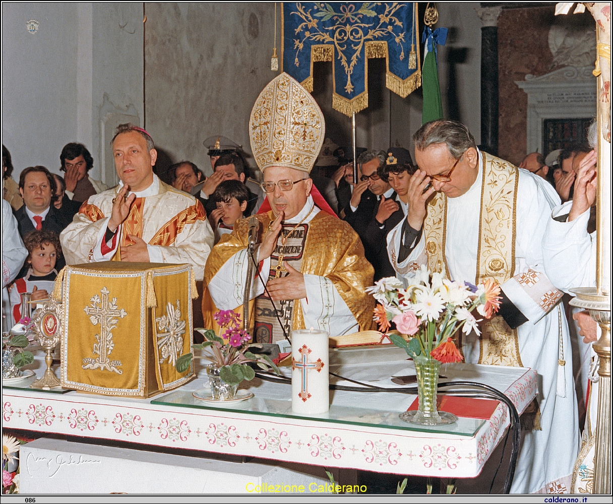 Benedizione del Cardinale Palazzini nella Basilica di San Biagio - 1982.jpeg