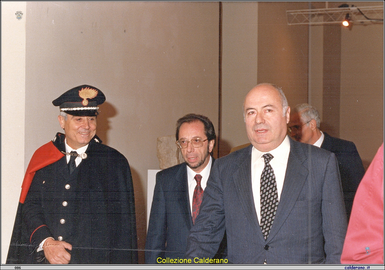 Francesco Sisinni con il Ministro Ferdinando Facchiano.jpg