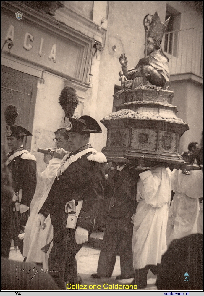 Processione di San Biagio davanti la Farmacia Greco.jpeg