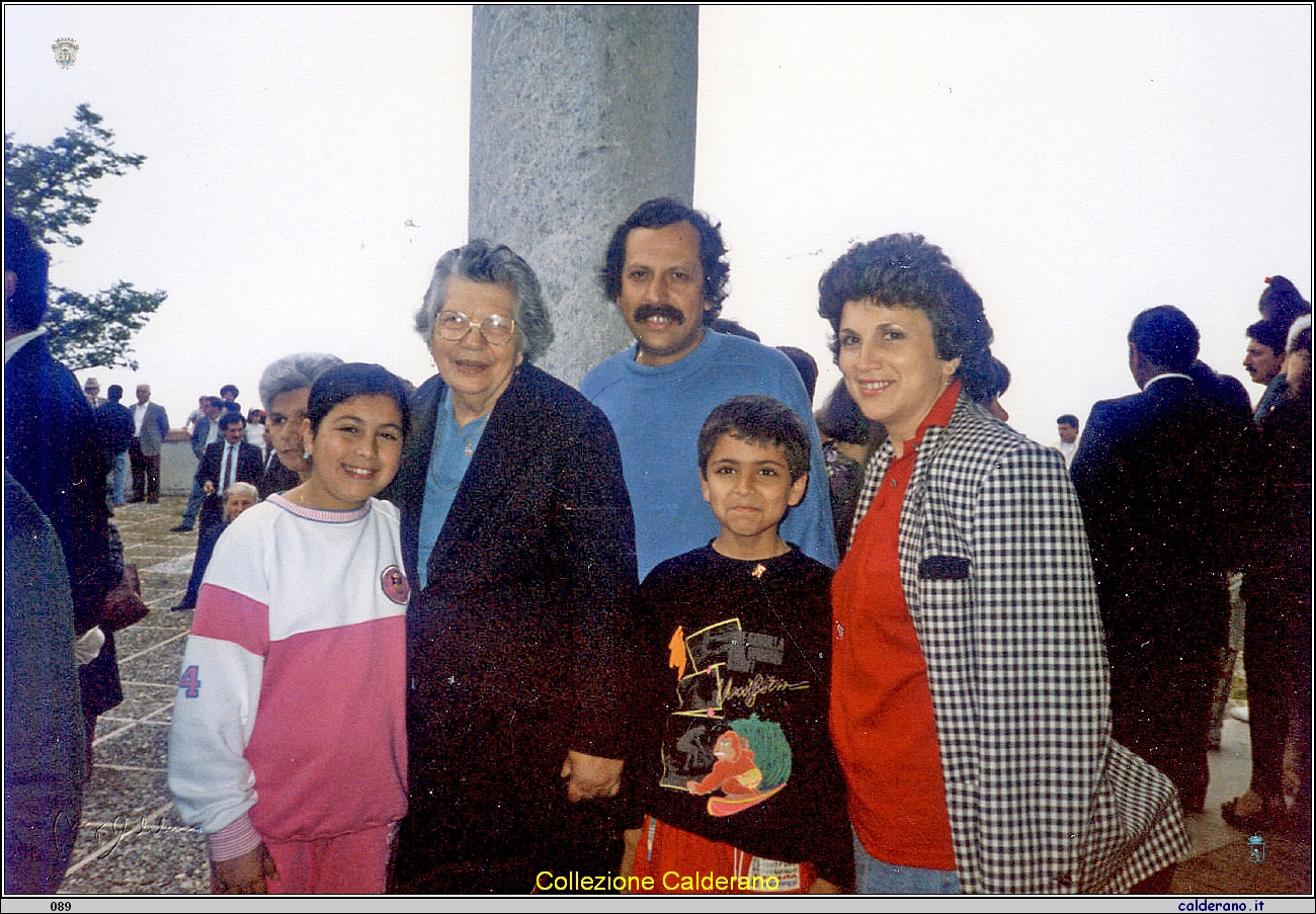 Valentina, Filomena, Biasino, Vincenzo e Mariella Colavolpe.jpg