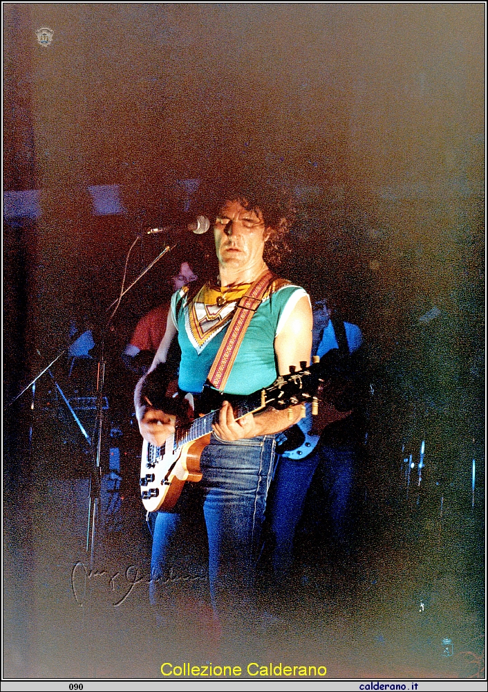 Fausto Leali in Piazza Buraglia 7 1981.jpeg