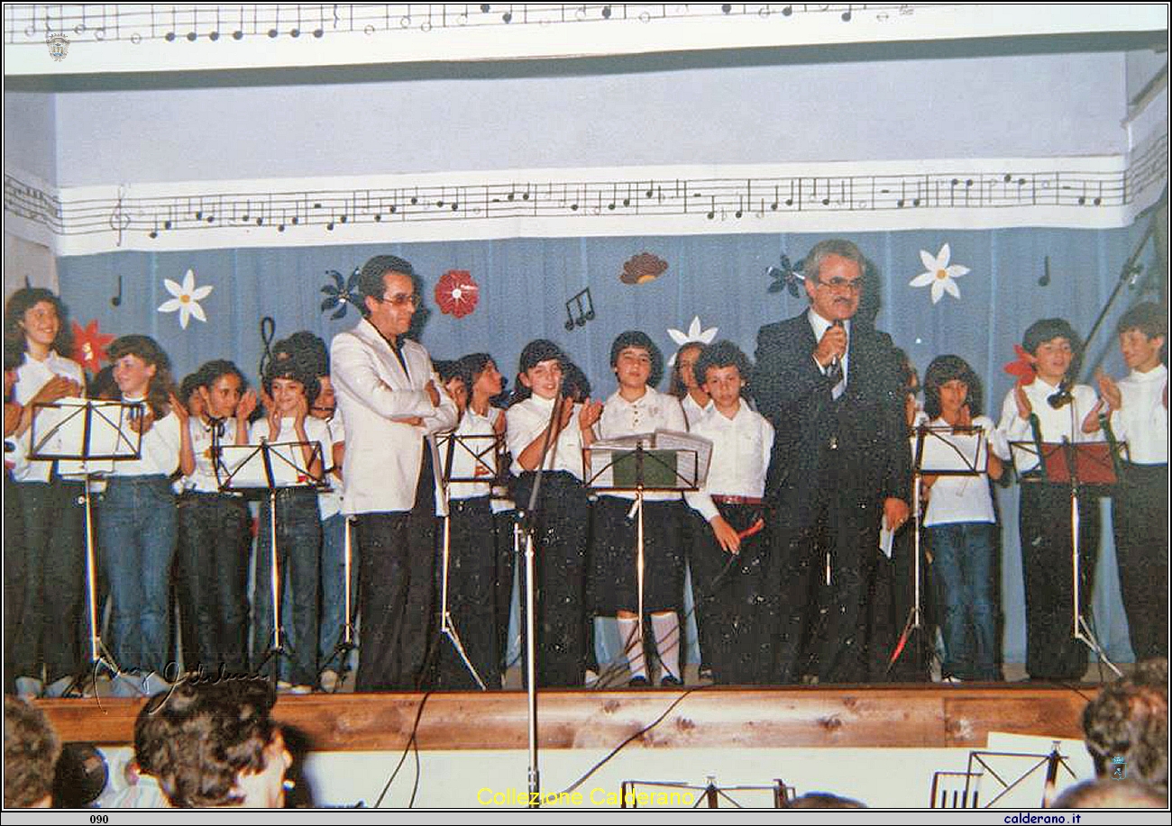 Saggio musicale di fine anno scolastico con Franco Liberatore e il Direttore Esposito.jpg