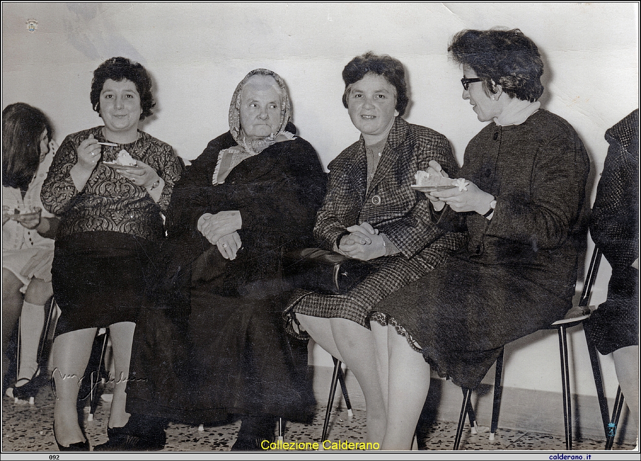 Mafalda Salvato, Maria Iannini Avigliano, Stella e Zietta Avigliano.jpeg