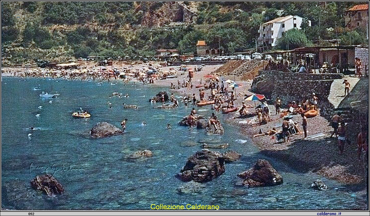 Spiaggia di Fiumicello anni 60.jpg