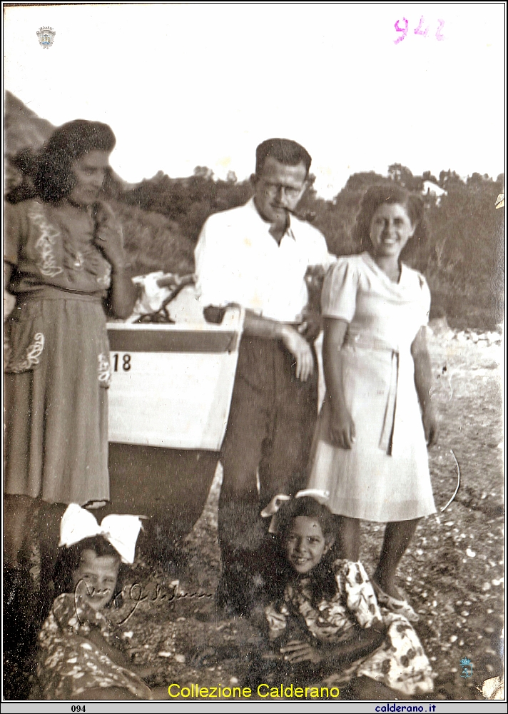 D'Orlando sulla spiaggia di Fiumicello 1942.jpg