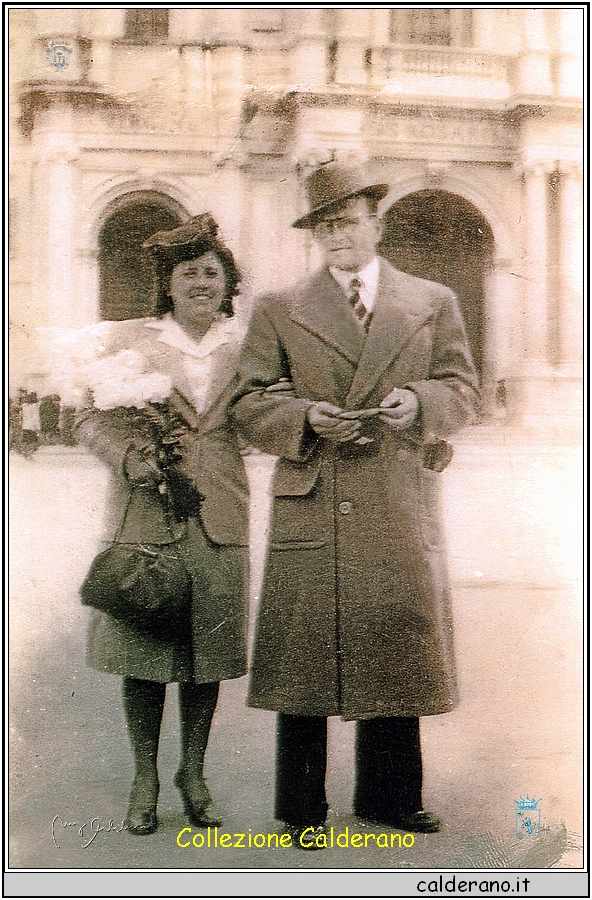 Petronilla Calderano e Guido D'Orlando a Pompei 9 aprile 1947.jpeg