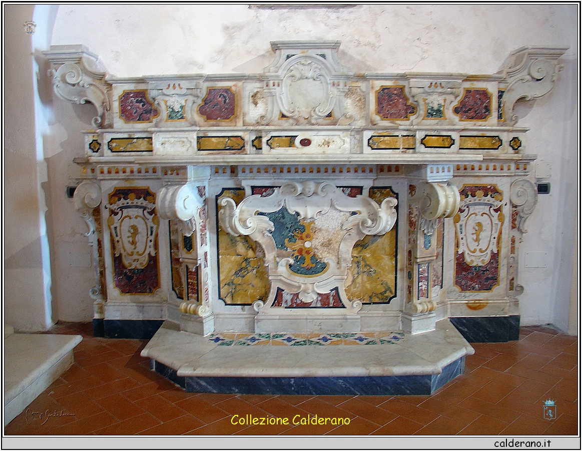 Altare 2 al Castello.JPG