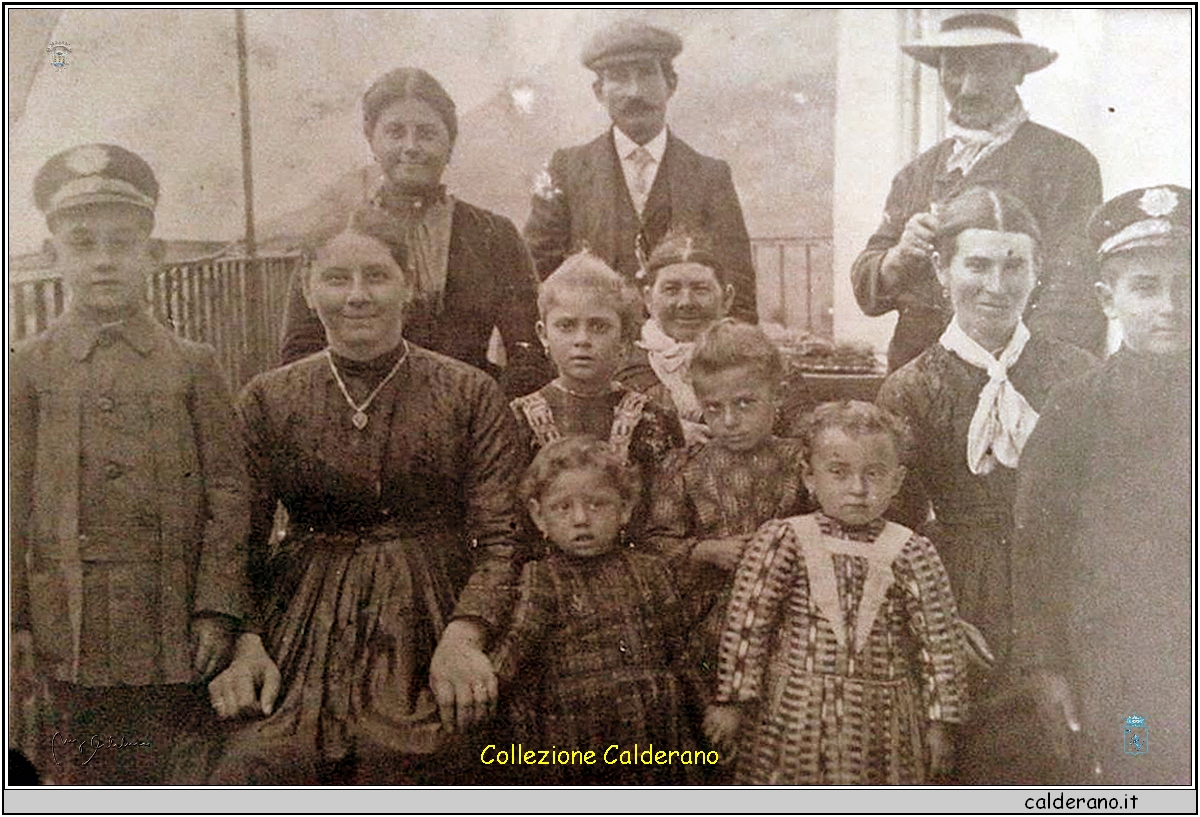 Famiglia Brando Michele di Domenico Antonio 1915.jpg