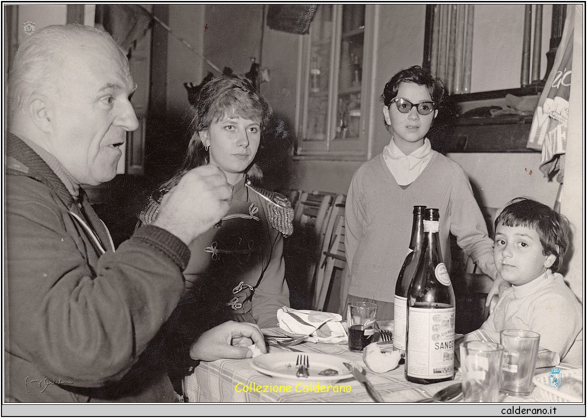 Majorette dei Bersaglieri 1961.jpeg