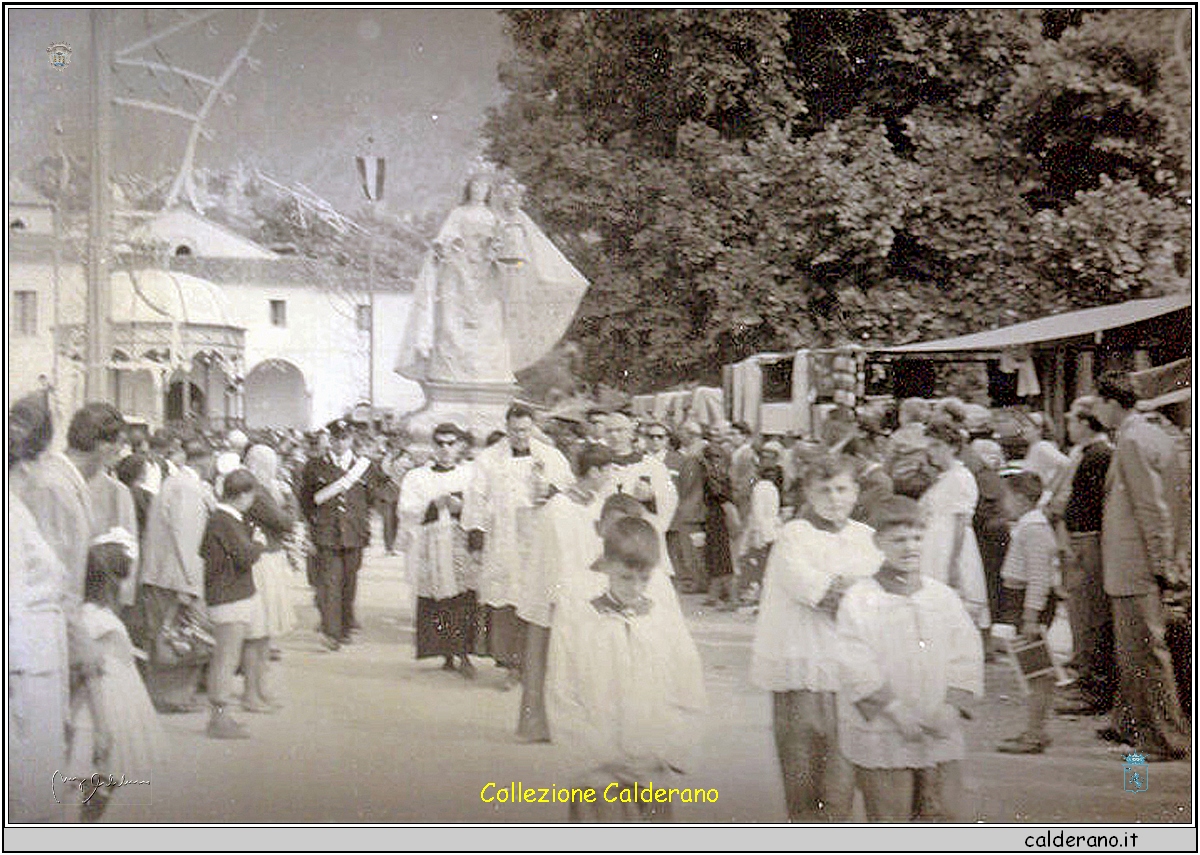 Processione della Madonna del Rosario.jpg