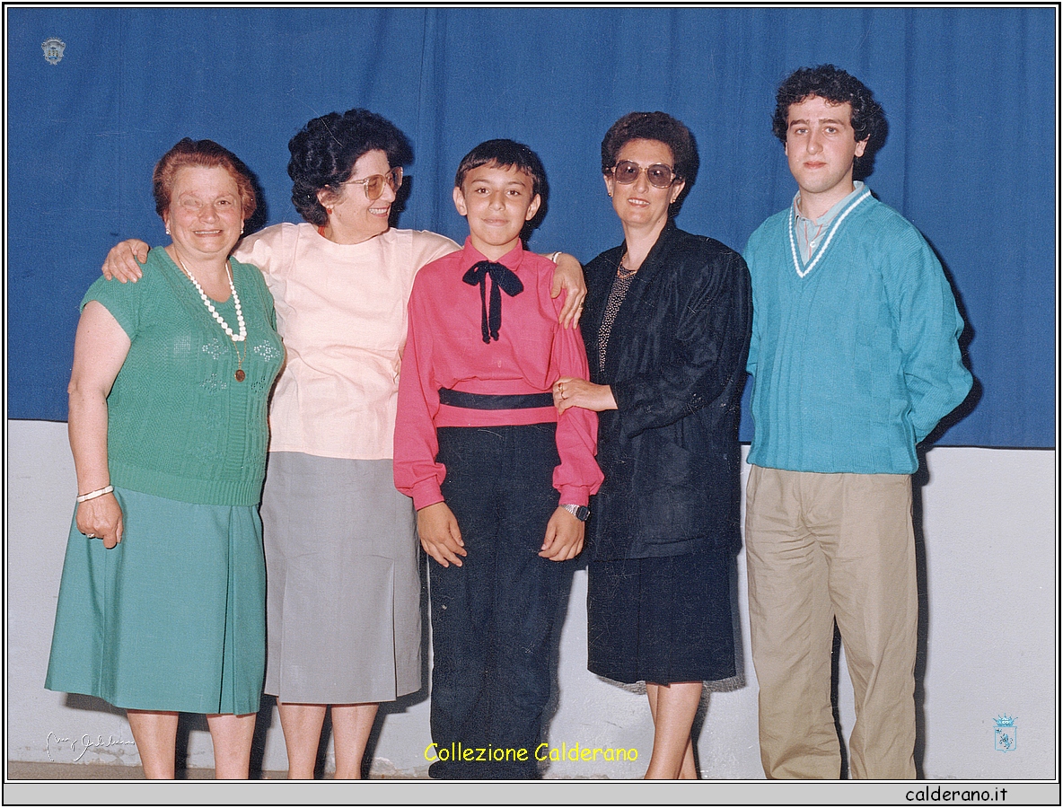 Raffaella Di Benedetto, la Preside Zammarrelli, Francesco Di Giorno, Maria Corrado e Francesco Rizzo.jpeg