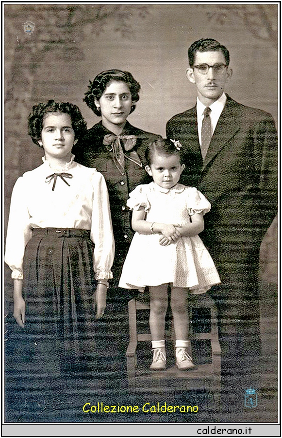 Enrique Brando, Ligia Brando, Stella Brando y Mara Soledad Brando Sarmiento..jpg