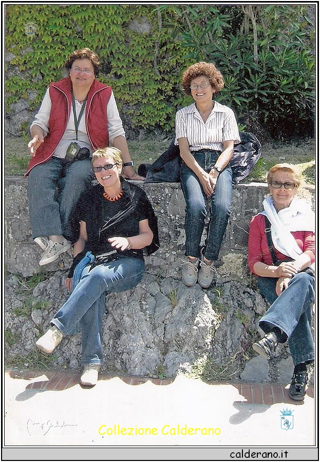 Giovanna Rinaldi, Linda Schettini e Maria Santamorena in relax.jpg