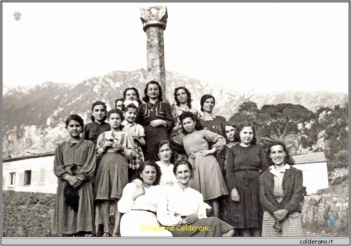 Azione Cattolica femminile ai Cappuccini giugno 1944.jpeg