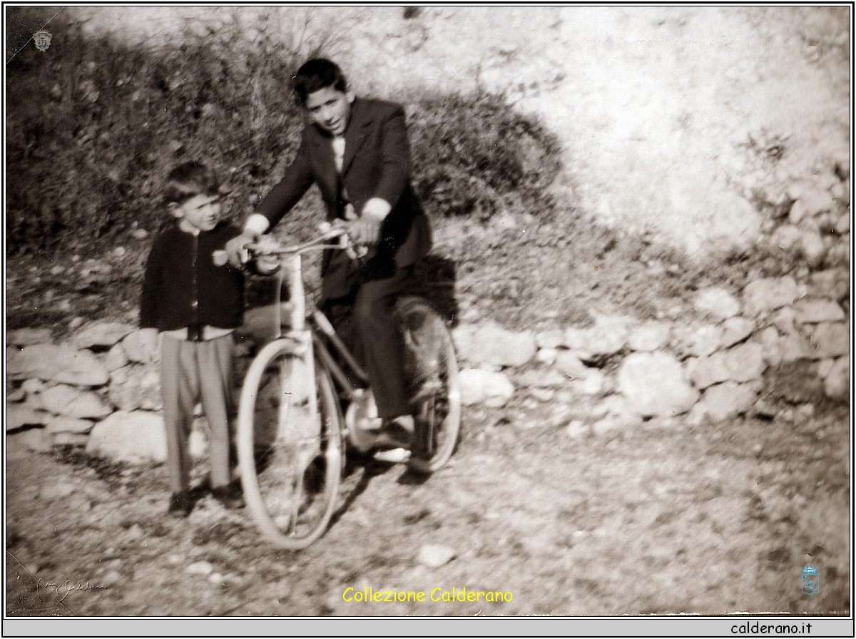 Biasino Colavolpe in bicicletta.jpeg