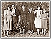 Anno 1948. Rosa Zaccaro, Antonio di Bartolo, Vincenzina Maimone, Palmira Mangione, Saveria Monteleone, Filomena (Menucia) Zaccaro.jpg