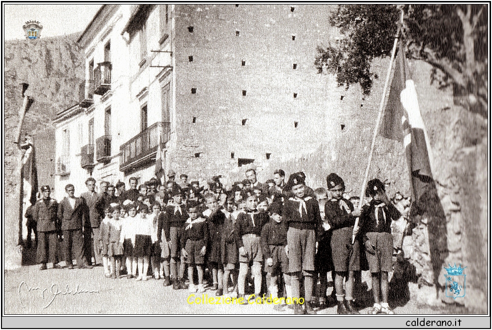 Scolaresca con il Maestro Francesco Faraco ad Acquafredda.jpeg