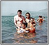 Antonio, Assunta e i figli al mare.JPG