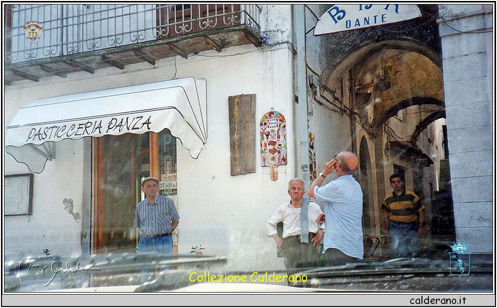 Pasticceria con Di Giovanni e Pasquale Raele.jpg