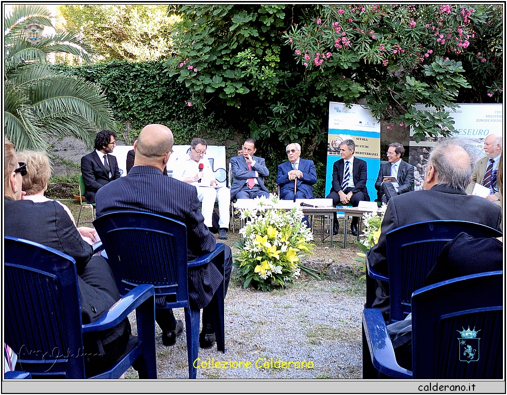 Scuola di studii euro-mediterranei con Gianni Pittella ed Emilio Colombo 24-07-2010.jpg