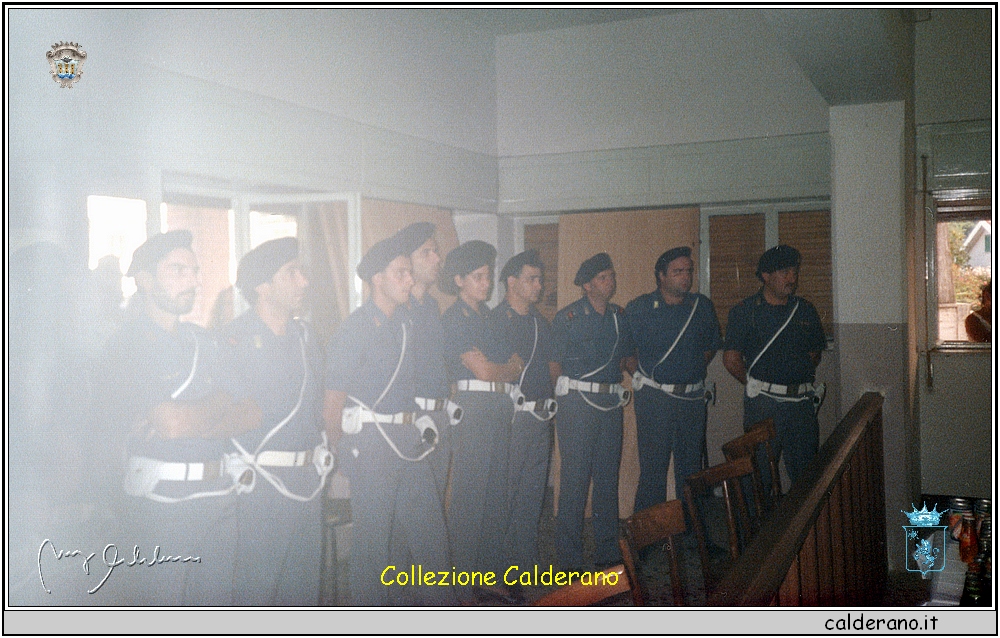 Agenti di Polizia nel presidio di Maratea 1990.jpeg