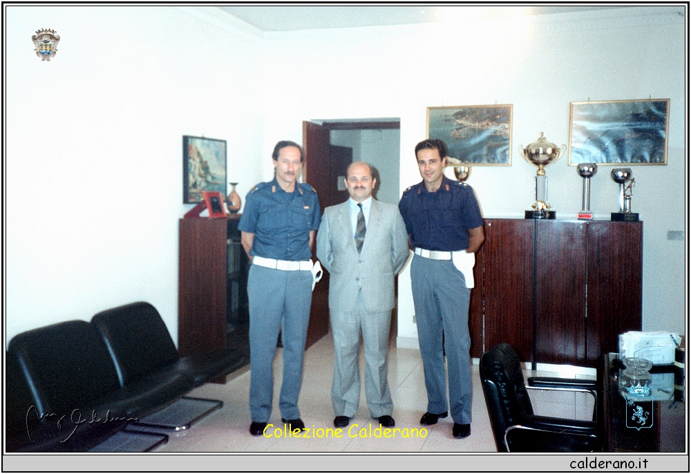 Primo posto di Polizia 30 agosto 1990 con il Sindaco Antonio Brando.jpeg